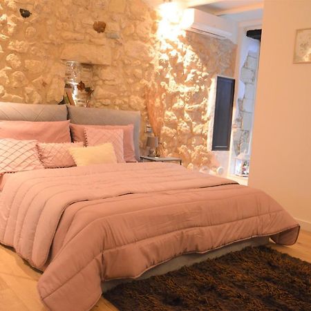 Domu 600 - Suite Mini Appartamento Cagliari Centro Storico Eksteriør billede