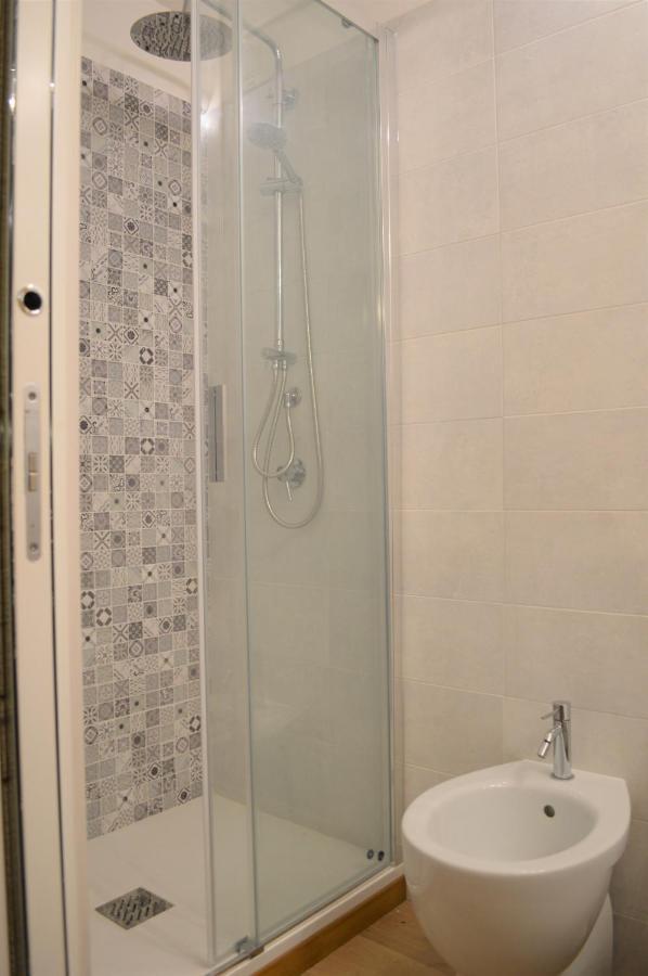 Domu 600 - Suite Mini Appartamento Cagliari Centro Storico Eksteriør billede