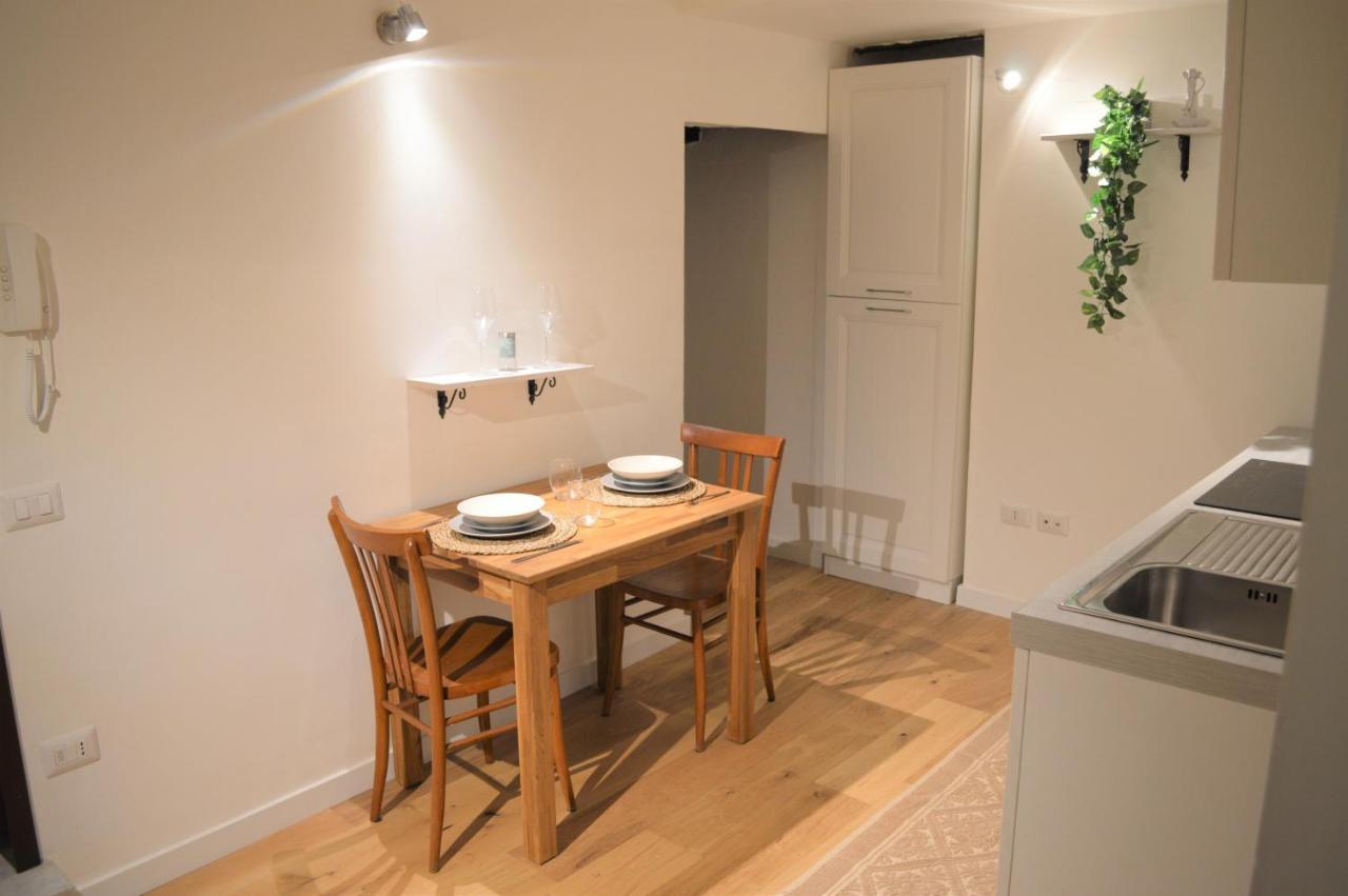 Domu 600 - Suite Mini Appartamento Cagliari Centro Storico Eksteriør billede
