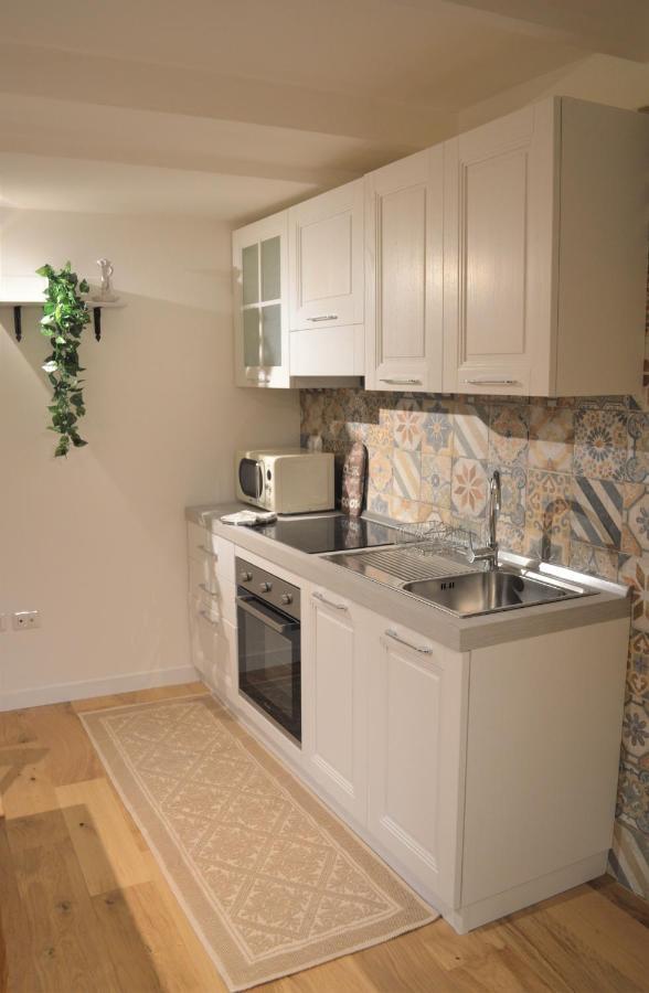 Domu 600 - Suite Mini Appartamento Cagliari Centro Storico Eksteriør billede
